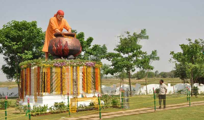 How to Reach Shirdi